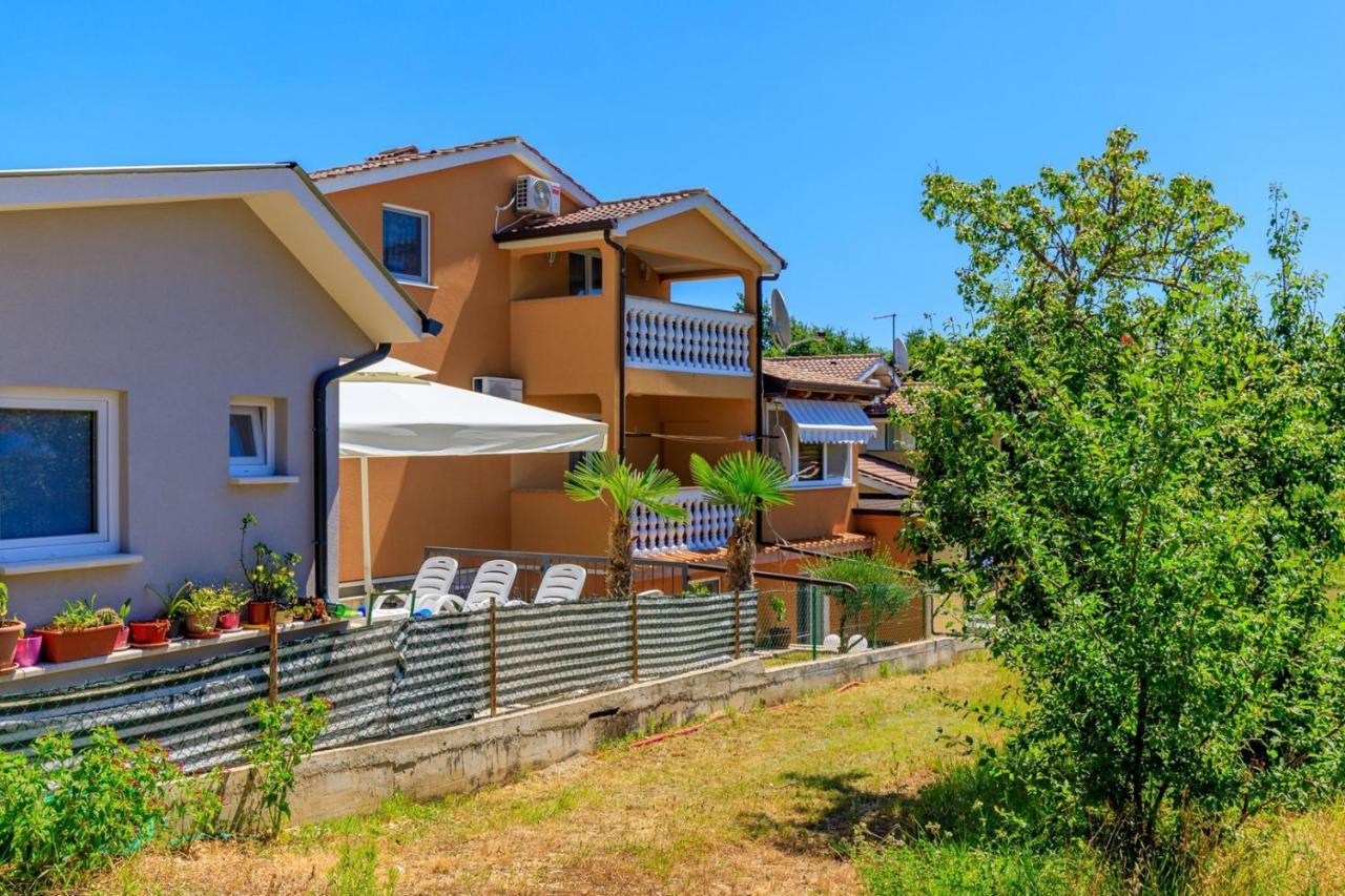 Guest house Vanessa With Shared Pool Nova Vas (Porec)